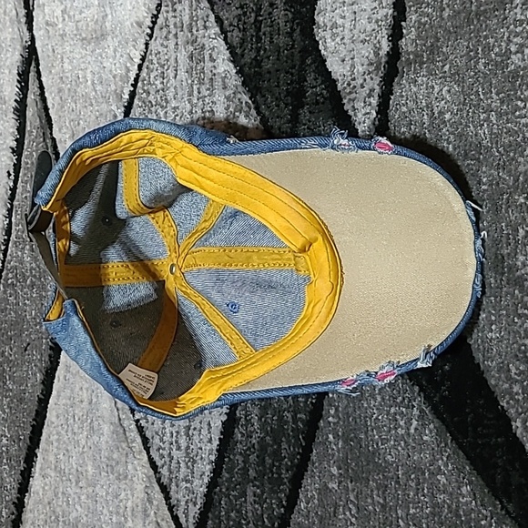 STAR STUDDED DENIM CAP HAT - Picture 10 of 11